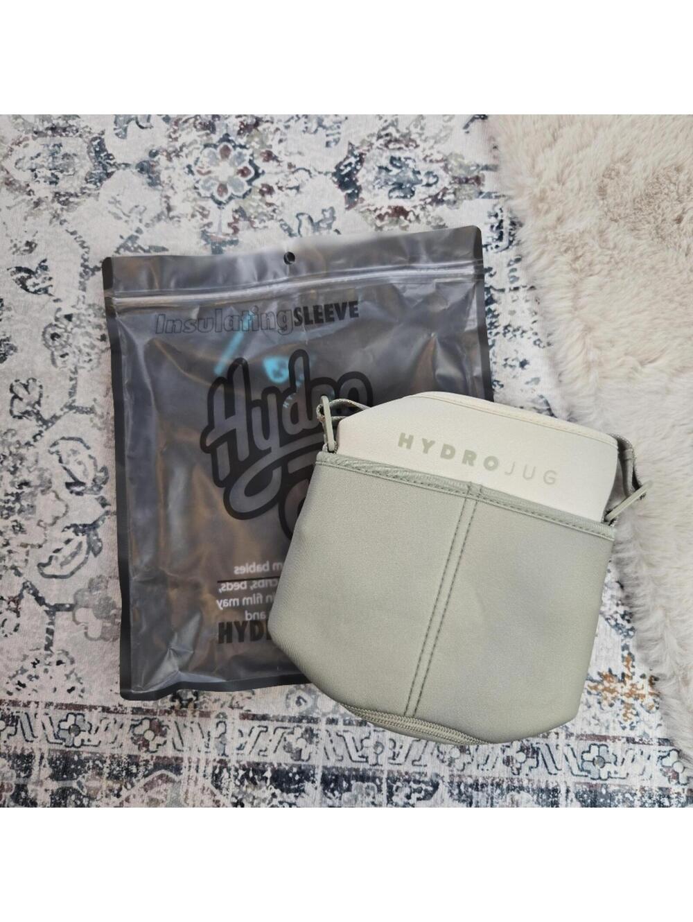 HydroJug Two-Toned Wheat & Sage Pro Sleeve